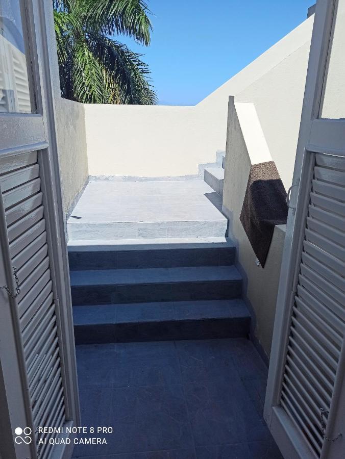 Columbus Heights Apt 26 F Ocho Rios Exterior photo